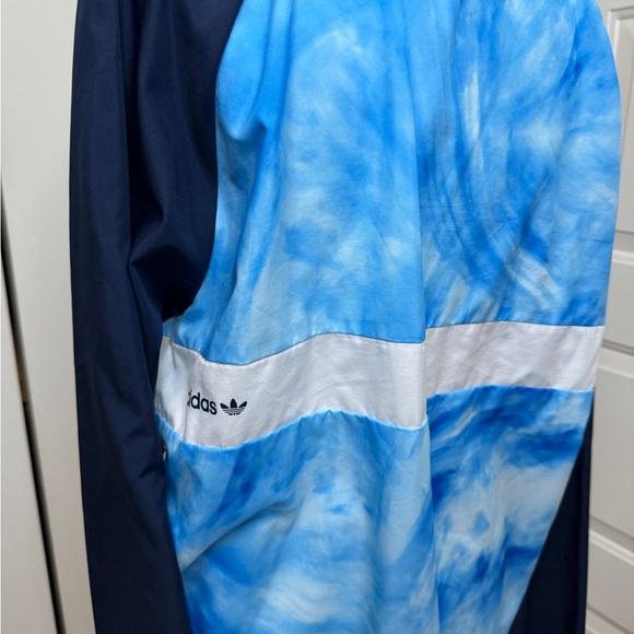 Adidas Men’s Blue and White Raincoat - Picture 4 of 11